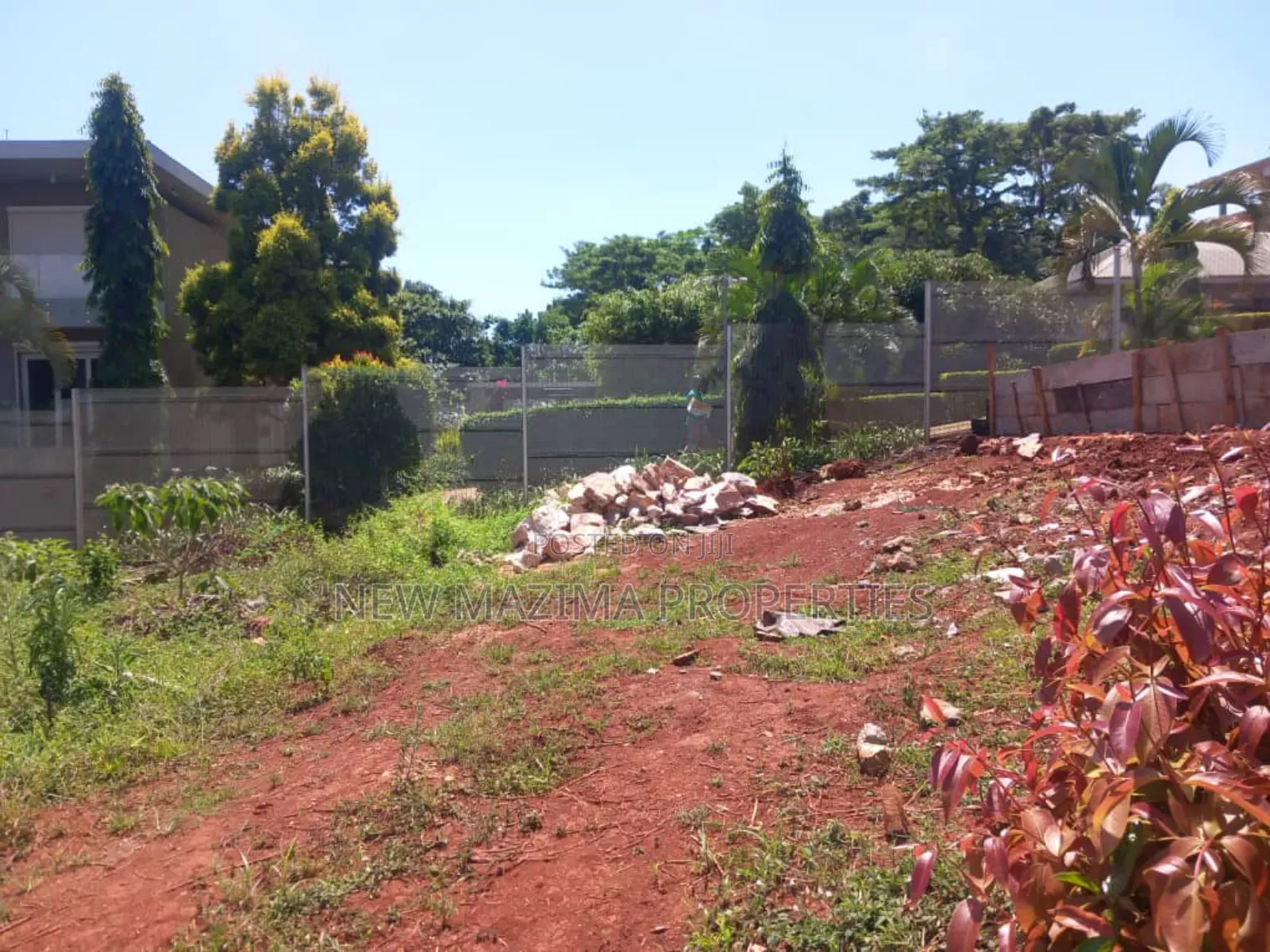 Vert Hot Plot With Ready Private Title on Table on Forced Sale Kigo
