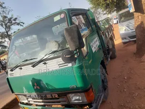 Mitshubishi Canter Tipper Short Gear and a Versatile Truck