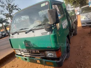 Mitshubishi Canter Tipper Short Gear and a Versatile Truck