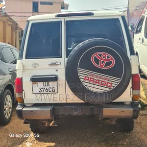 Toyota Land Cruiser 2007 White