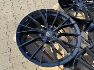 Advanti Racing Alloy Wheels With a Multi-Spoke Design.Size 18.
