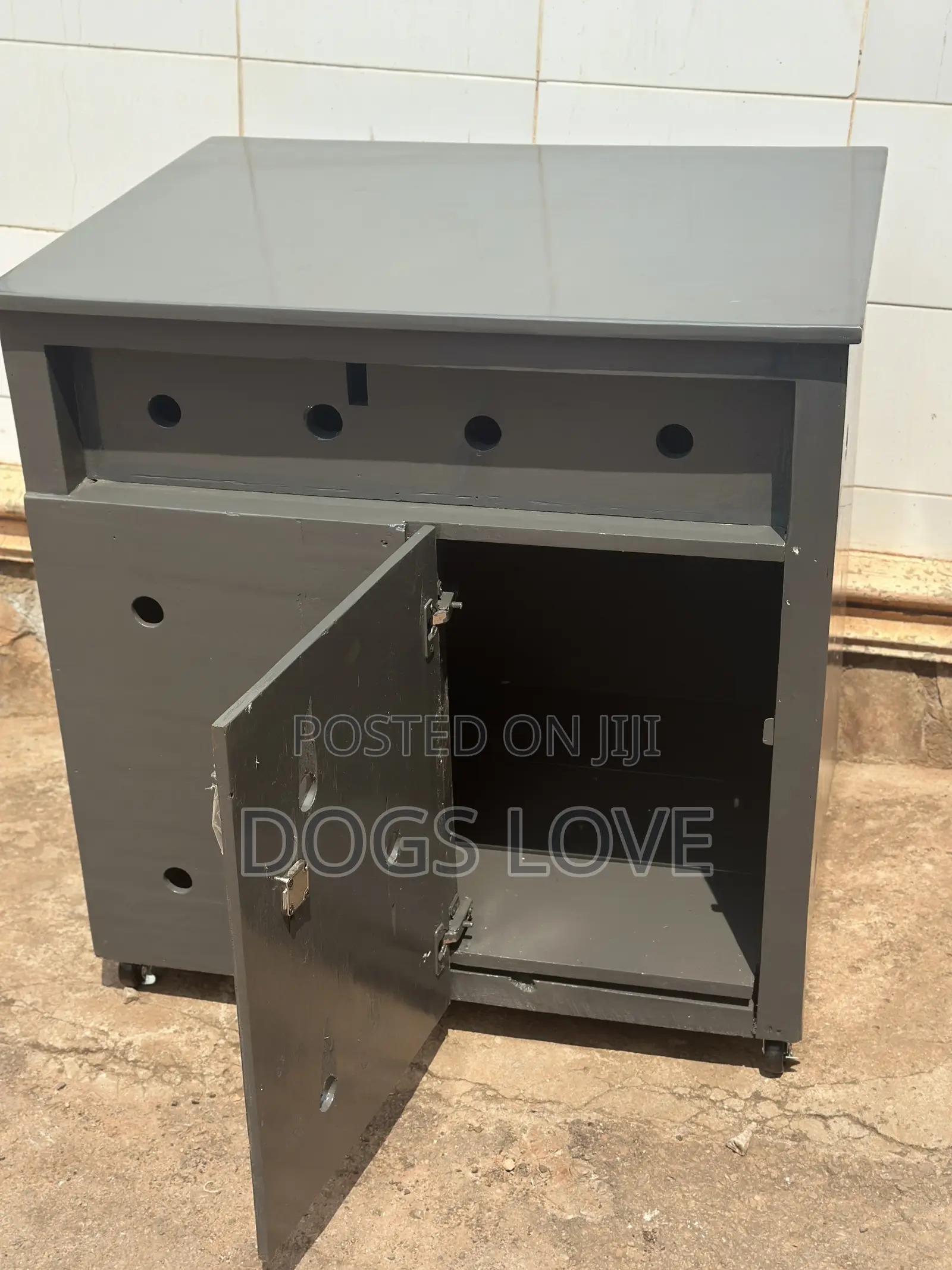 Indoor Dog Cages/Kennels