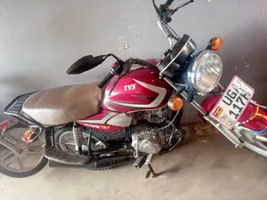 TVS HLX 125 2022 Red