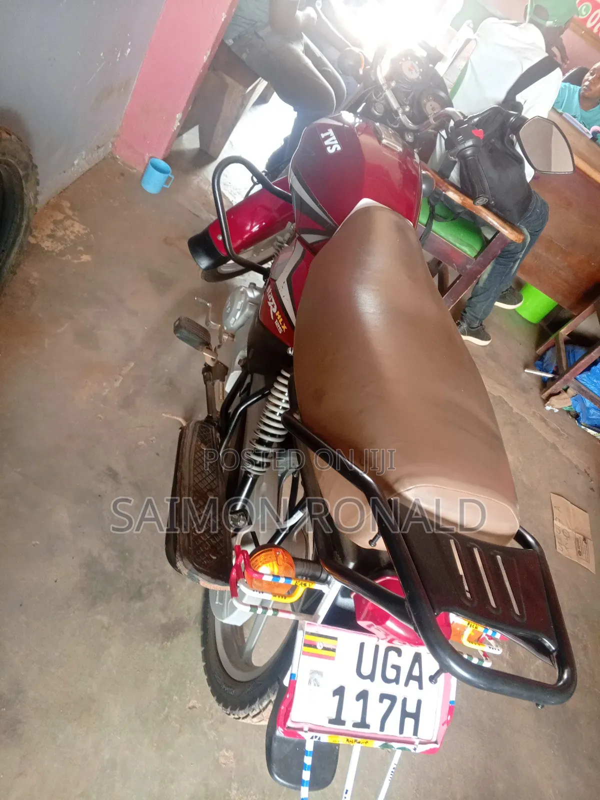 TVS HLX 125 2022 Red