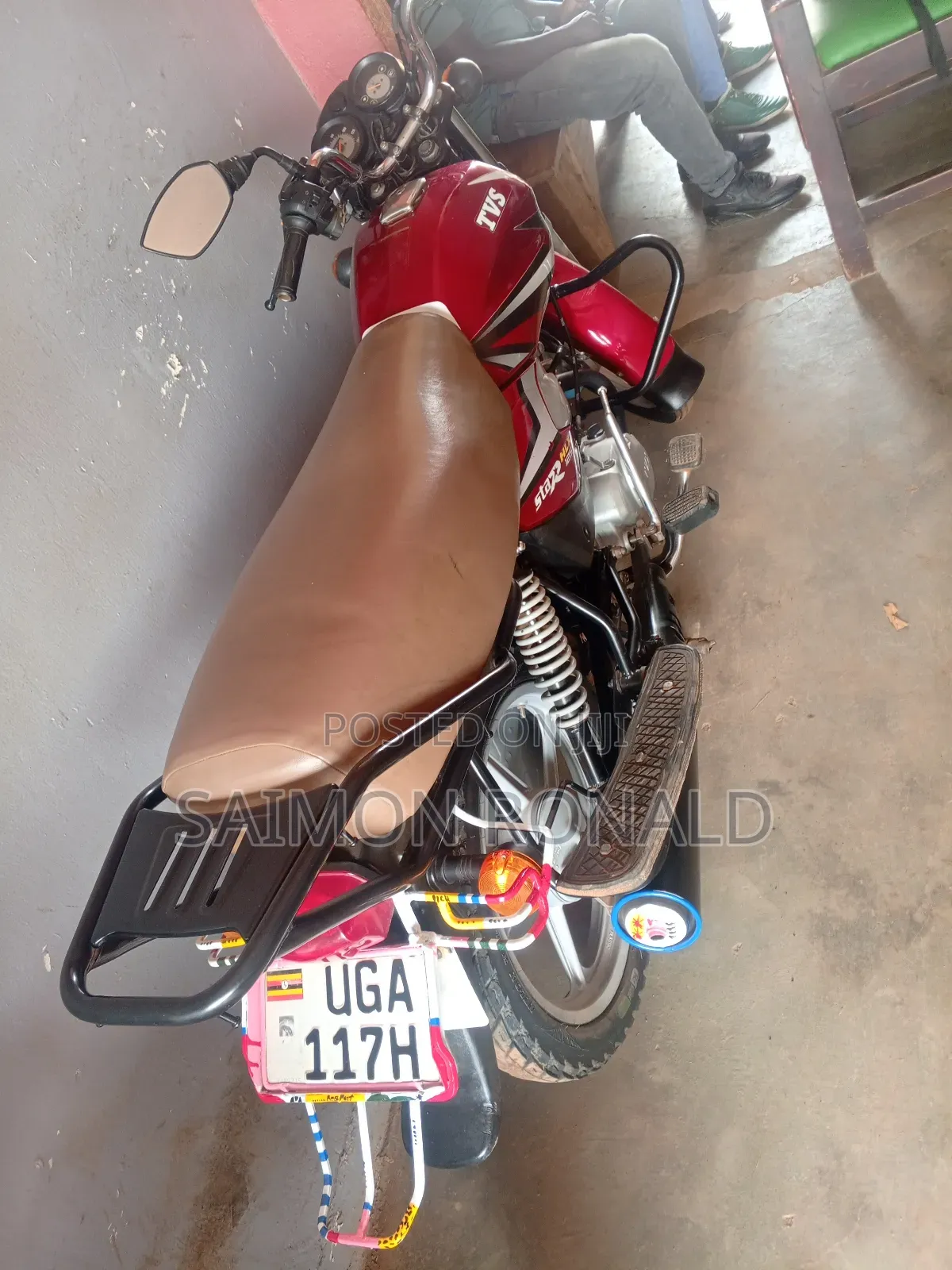 TVS HLX 125 2022 Red