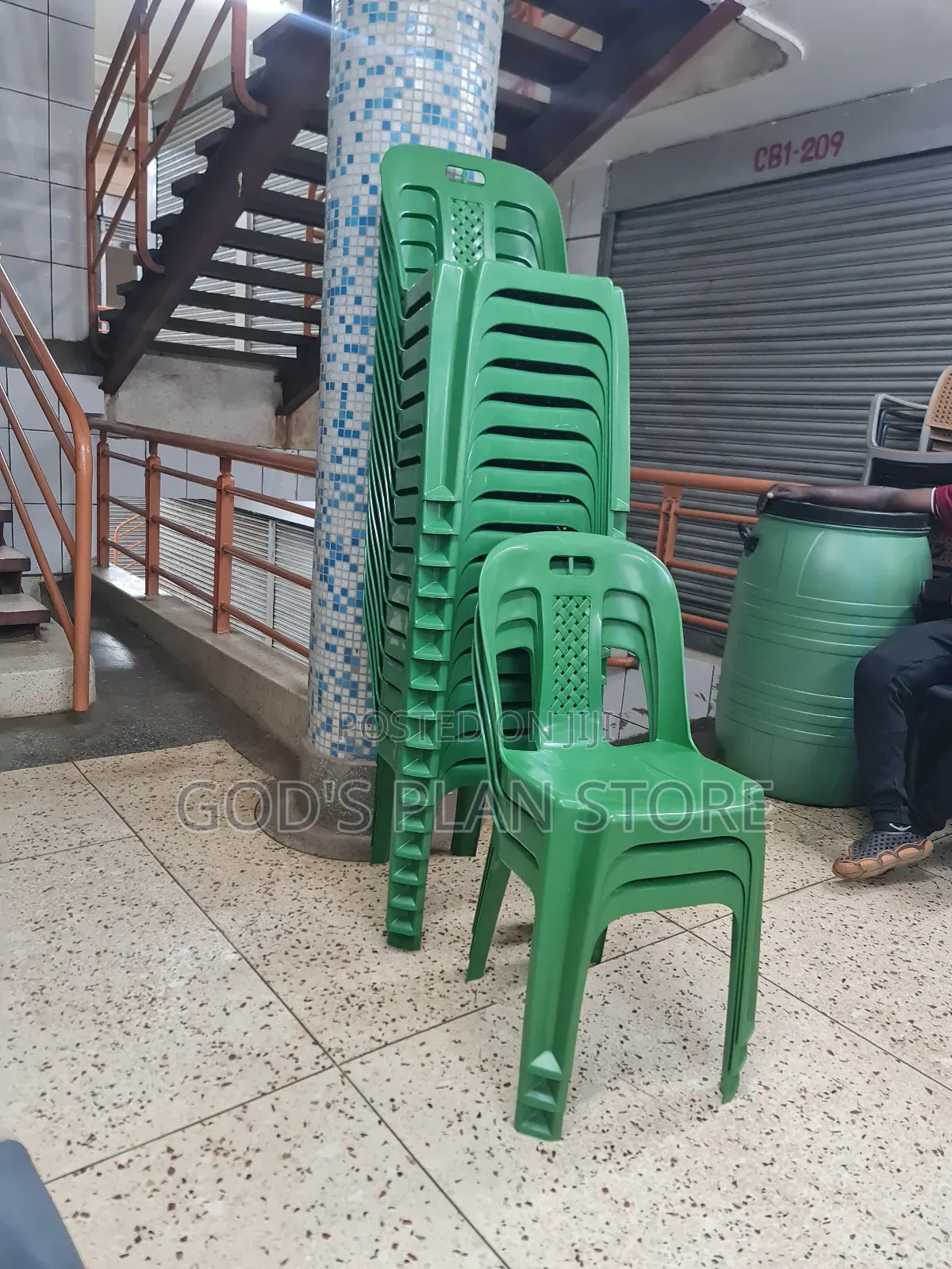 Ergonomic Vip Plastic Chairs Plastic Chairs Armless