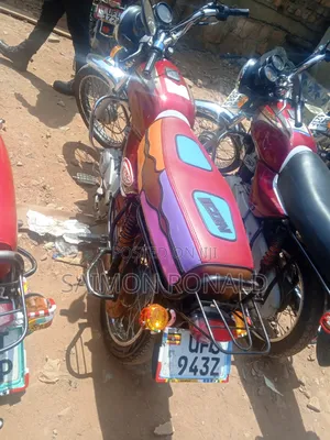 Bajaj Boxer 100 2018 Red