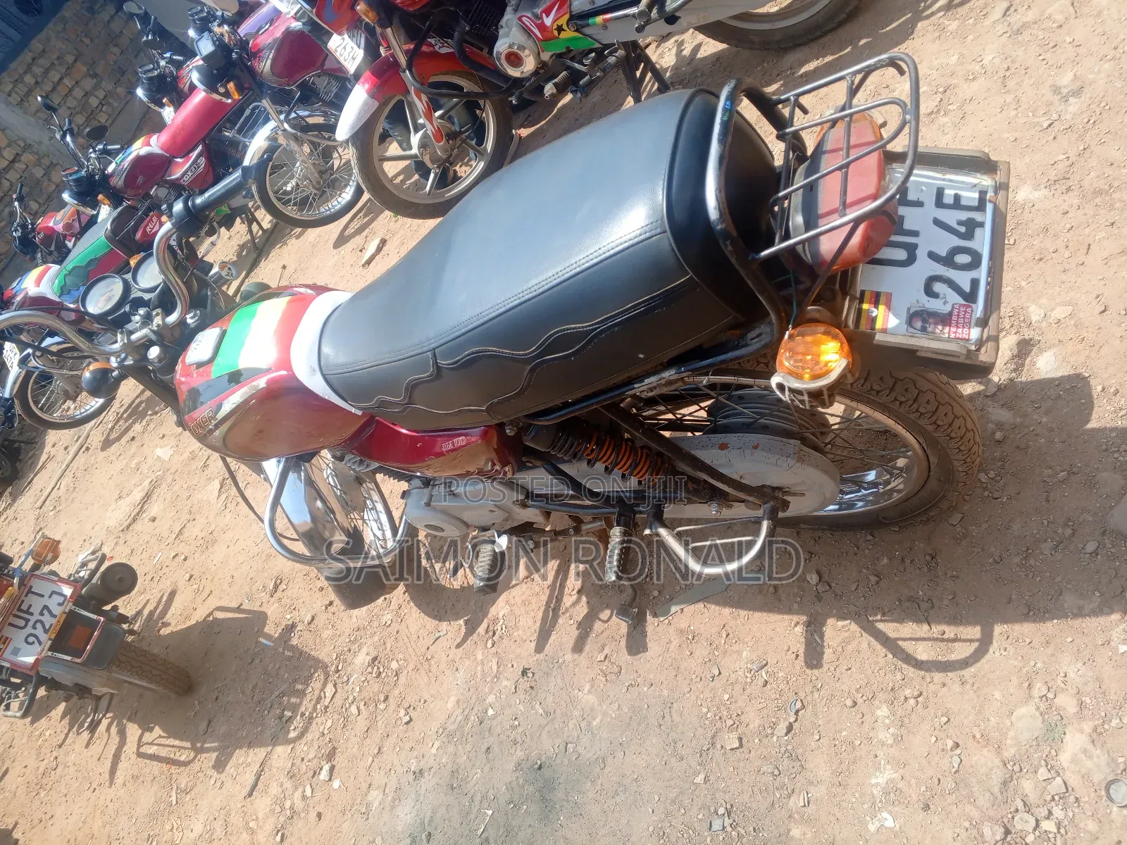 Bajaj Boxer 100 2019 Red