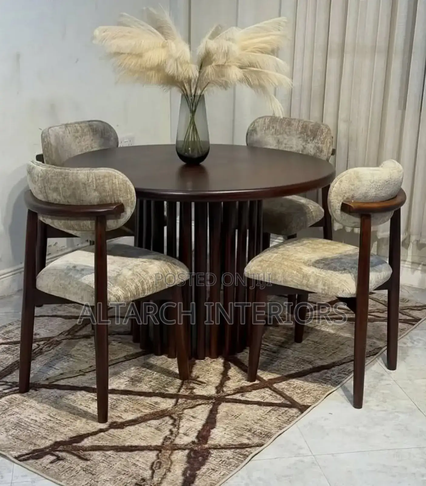 4 Seater Dining in a Unique Design and Good Finishing