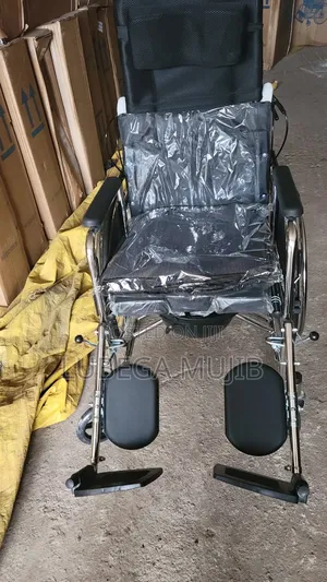 Comodi Wheel Chair