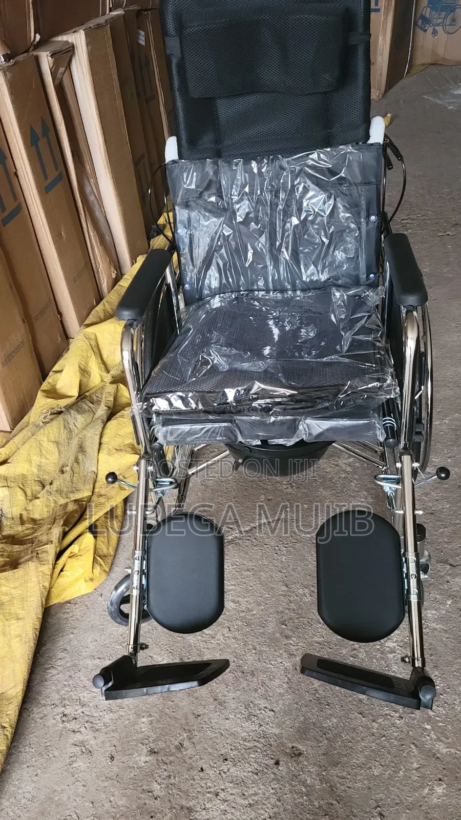 Comodi Wheel Chair