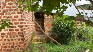 2bdrm House in Kawempe Kawanda, Central Division for sale