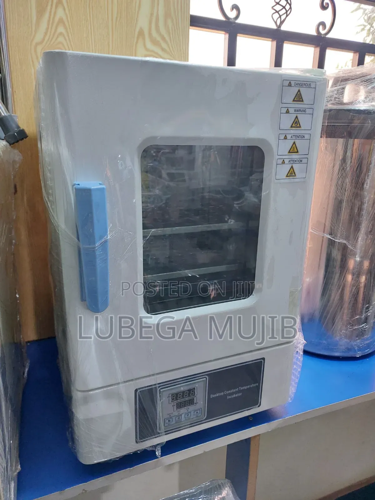 Labaratory Incubator