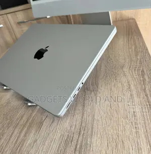 New Laptop Apple MacBook Pro 2023 M2 Pro 14-Inch 16GB SSD 512GB