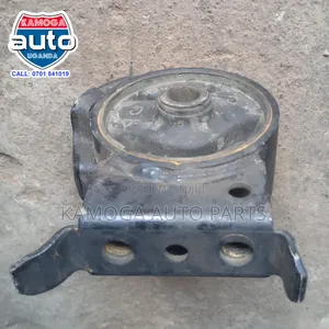Probox, Sienta, Vitz, Yaris, Raum Gearbox Mounting.