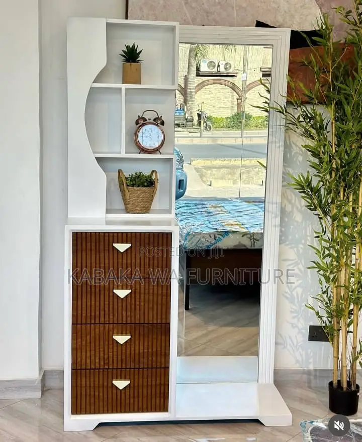 Dressing Mirror/Dressing Table Unique Luxury Mirror Table Set