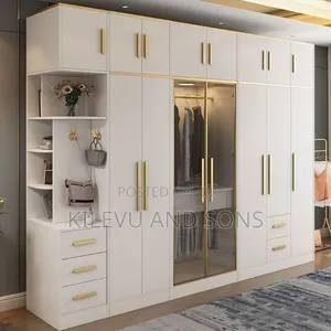 Modern in Build Wardrobe
