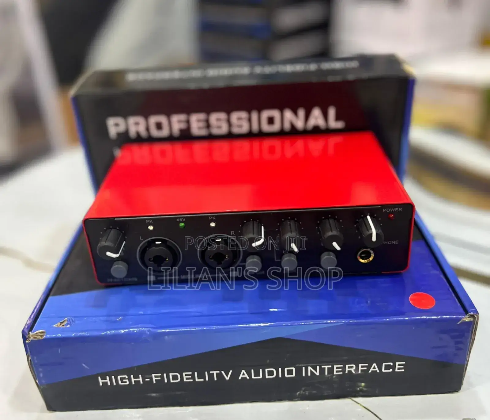 Proffetional Audio Interface for Studio Recording