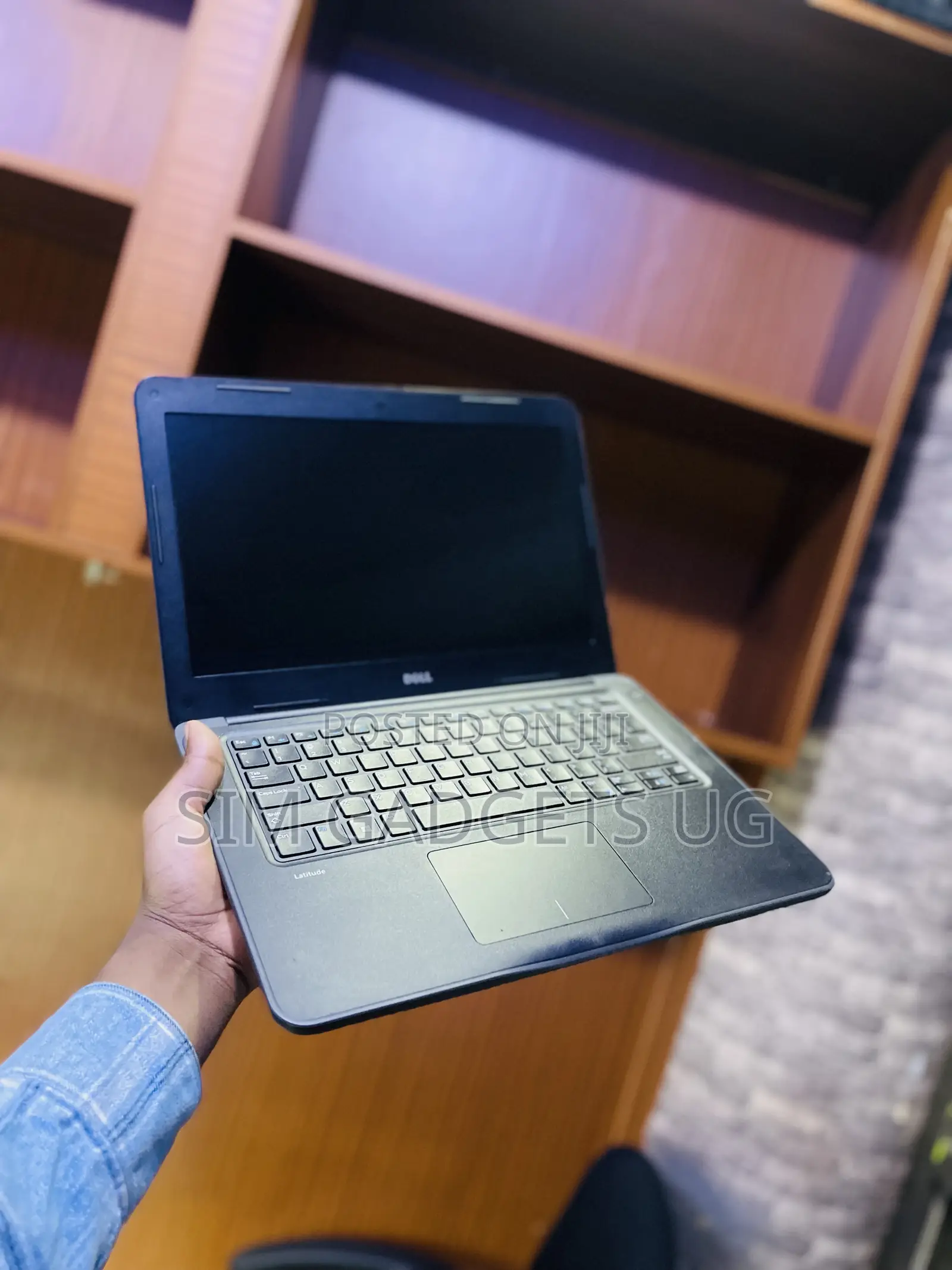 Laptop Dell Latitude 13 3380 4GB Intel Core I5 HDD 500GB