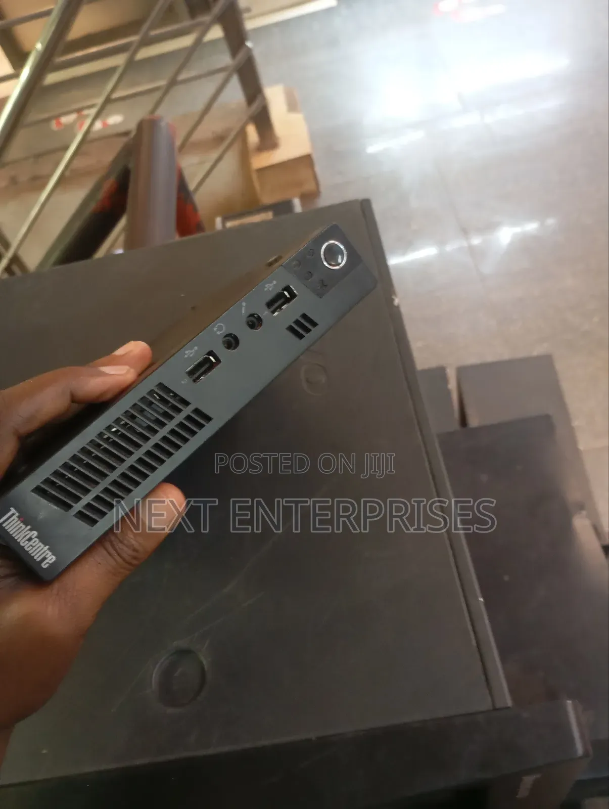 Desktop Computer Lenovo ThinkCentre M715 4GB Intel Core I3 HDD 320GB