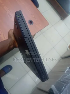 Laptop Lenovo ThinkPad T420 4GB Intel Core I5 HDD 250GB