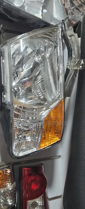 Mitsubishi Pajero 2003 Headlamp