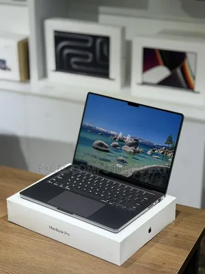 New Laptop Apple MacBook Pro 2025 M5 14-inch 16GB Apple M5 SSD 512GB