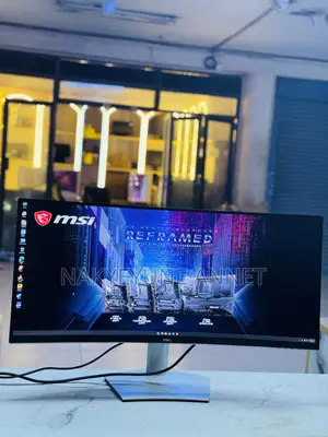 Curved Monitor