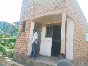 1bdrm House in Ssenge Estate, Wakiso / Wakiso for sale