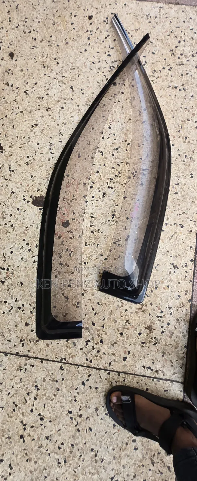 Toyota Regius Rainshields