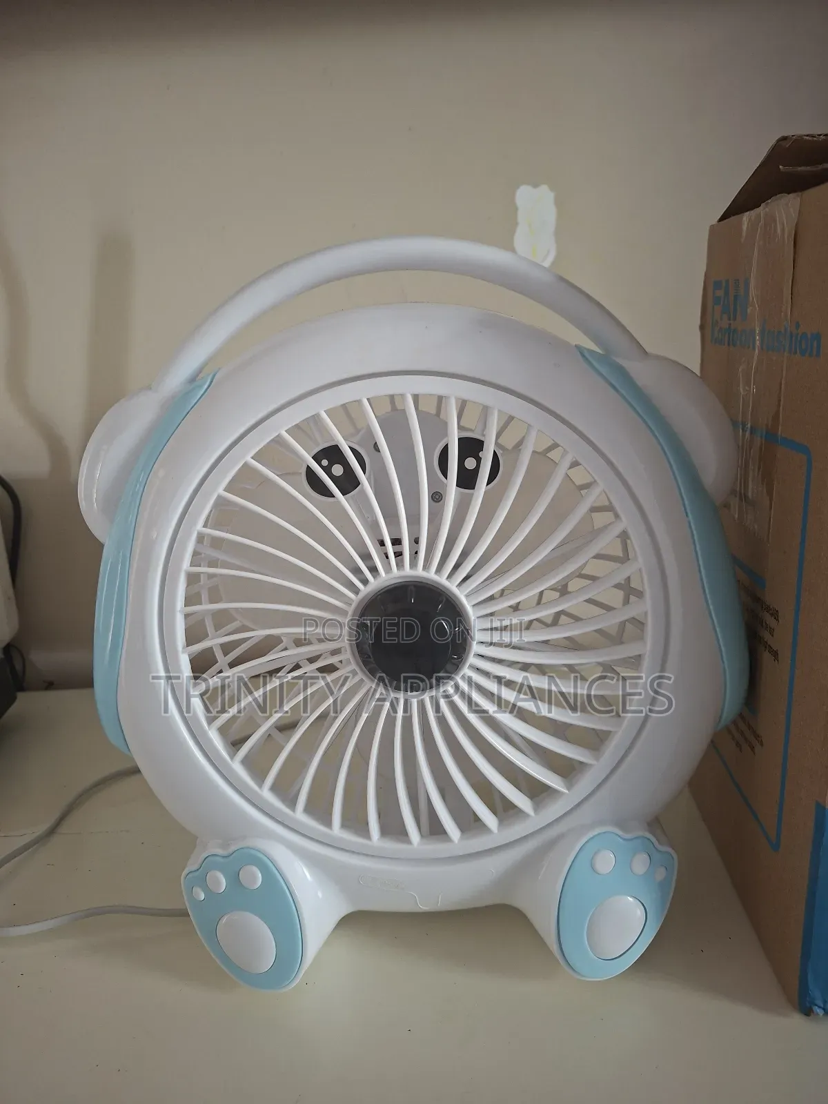 High Perfomance Electric Desktop Fan