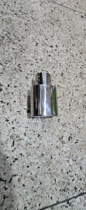 Universal Exhaust End Tip With Flat Rear