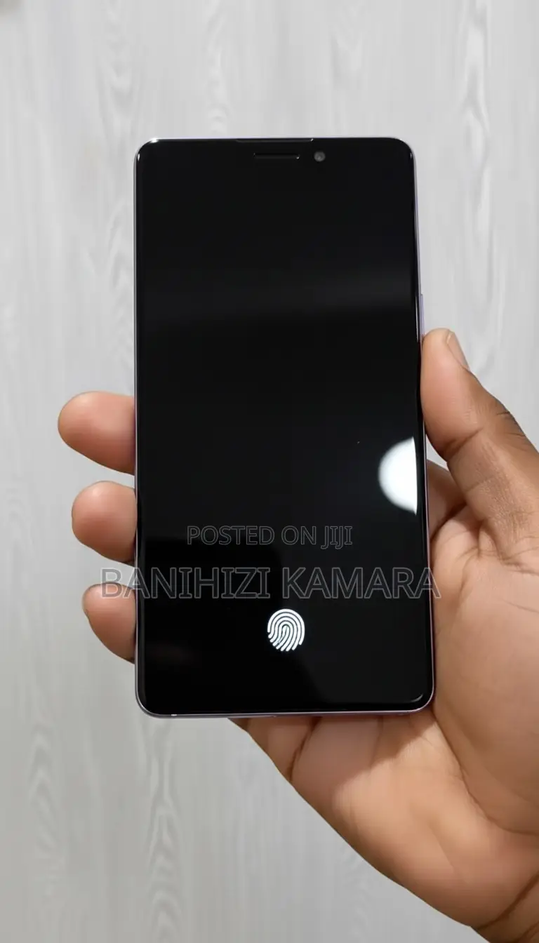 Sharp Aquos zero6 128 GB Purple