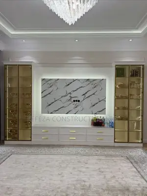 Glass Tv Unit in Muyenga