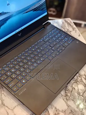 Laptop HP Victus 15 16GB AMD Ryzen 5 SSD 512GB
