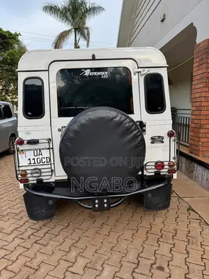 Land Rover Defender 1998 White