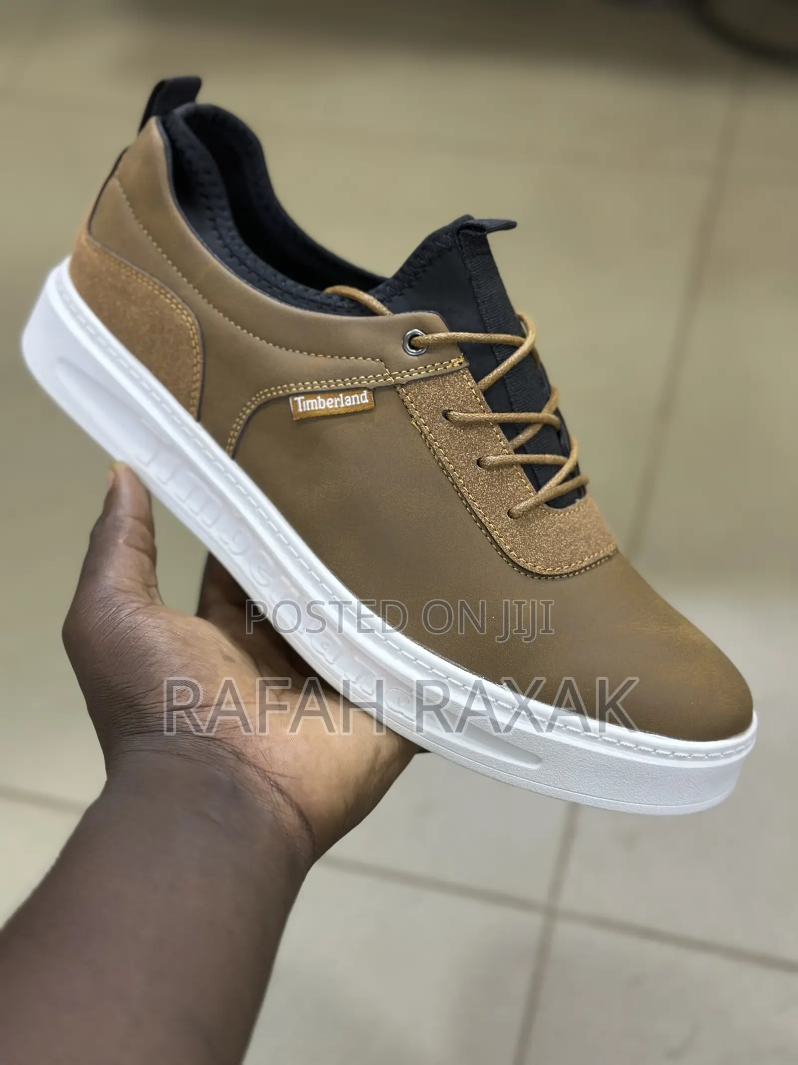 New Classic Brown Timberland Smart Casual Low Sneakers