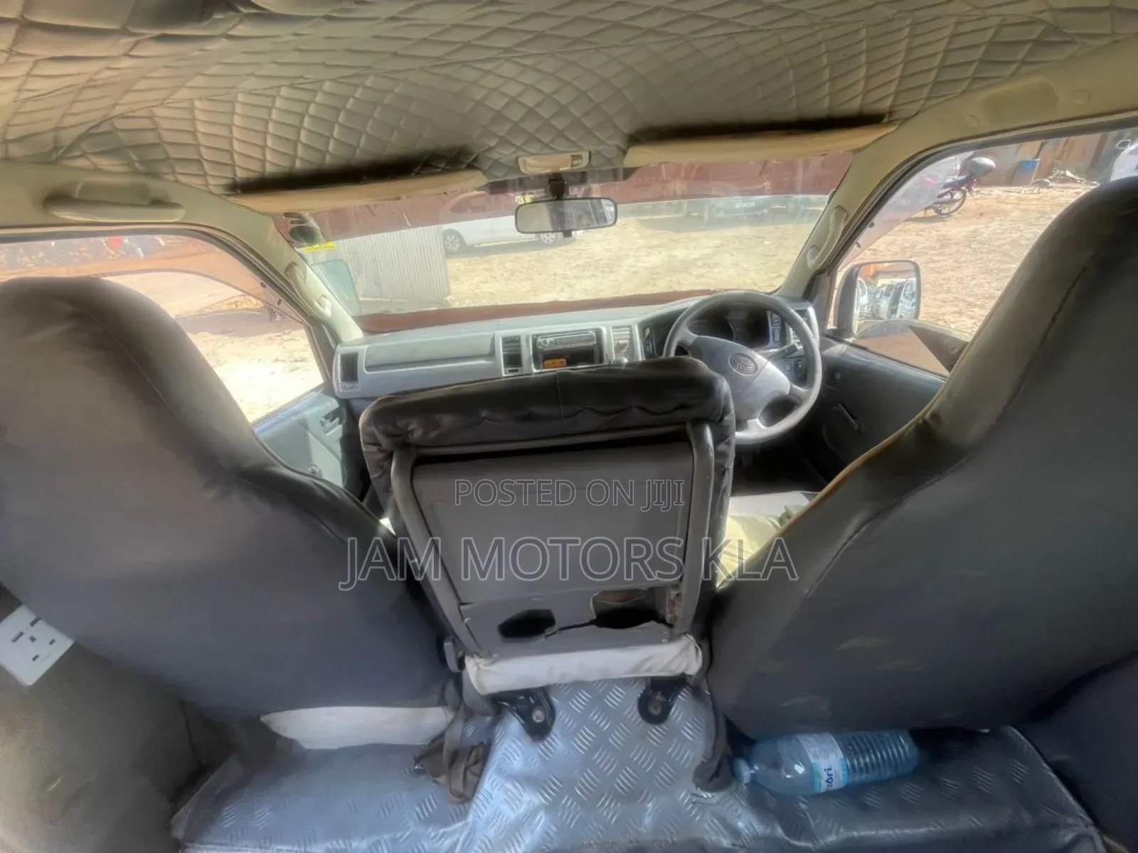 Toyota HiAce 2009 Grey