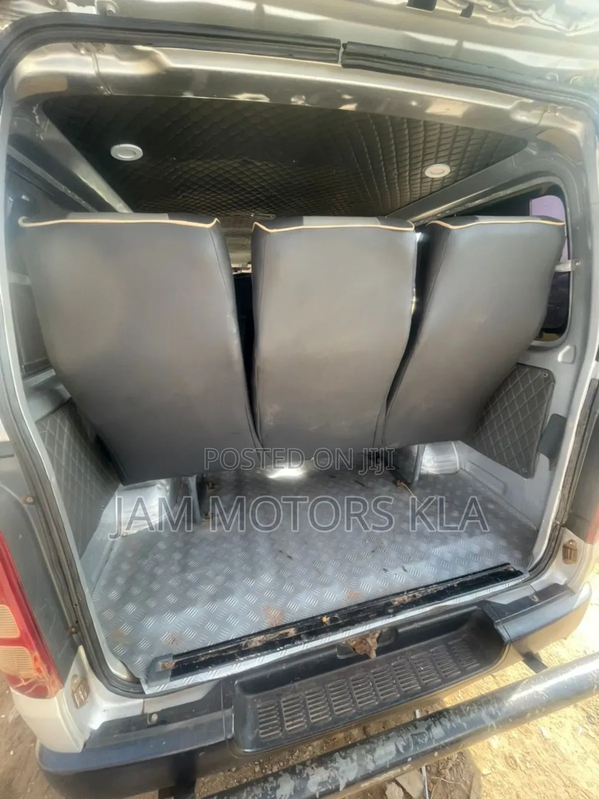 Toyota HiAce 2009 Grey