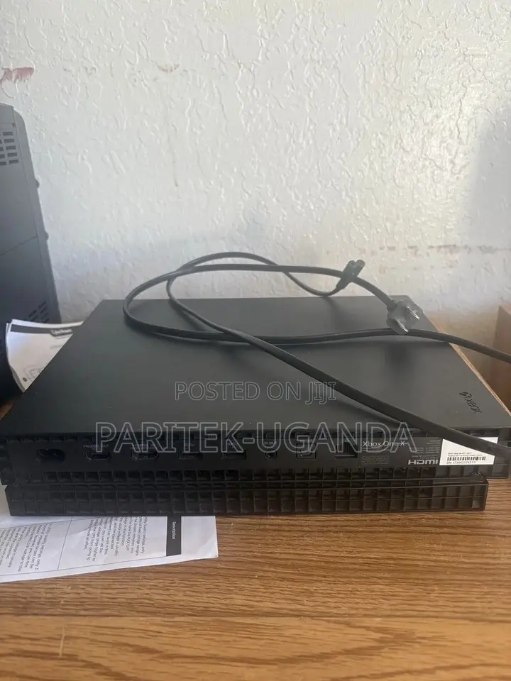 Microsoft Xbox One X 1tb Black Gaming Console