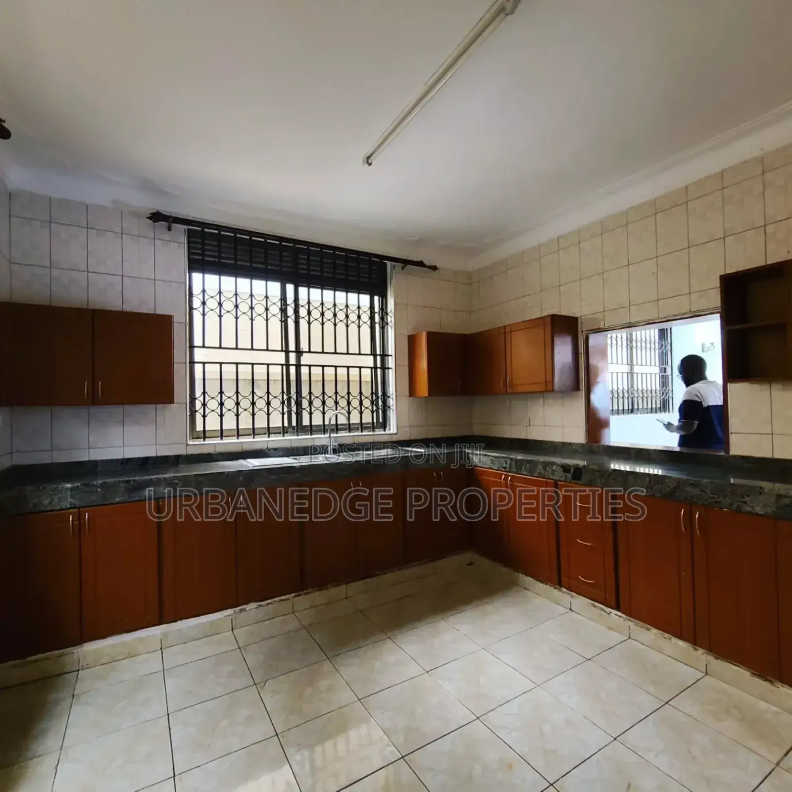 5bdrm House in Ntinda, Central Division for rent