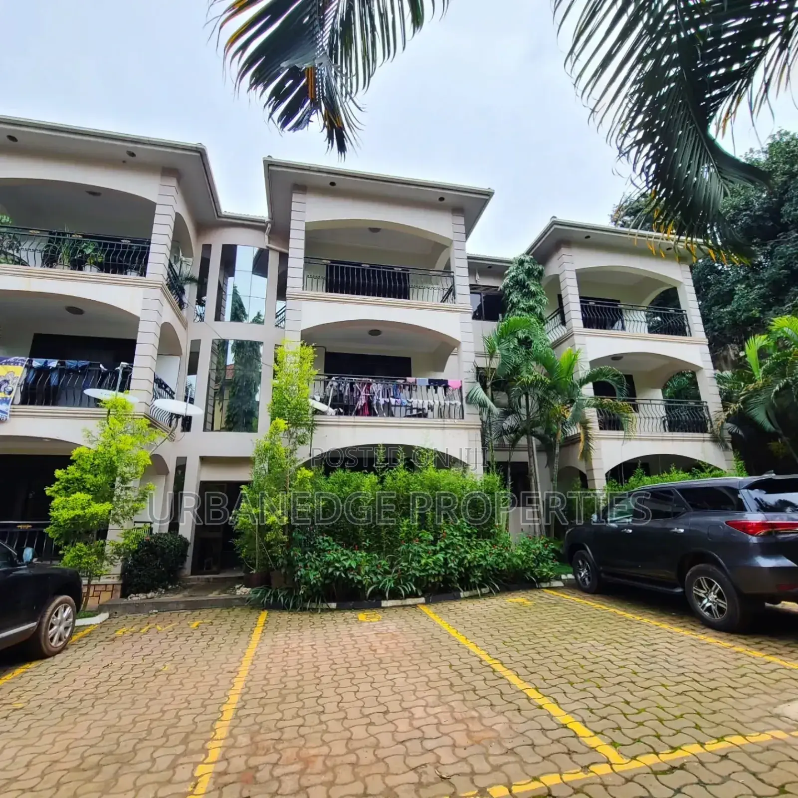 3bdrm Apartment in Bugolobi, Central Division for rent
