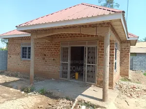 3bdrm House in Central Division for sale