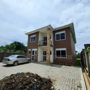 5bdrm House in Kasanga, Central Division for rent
