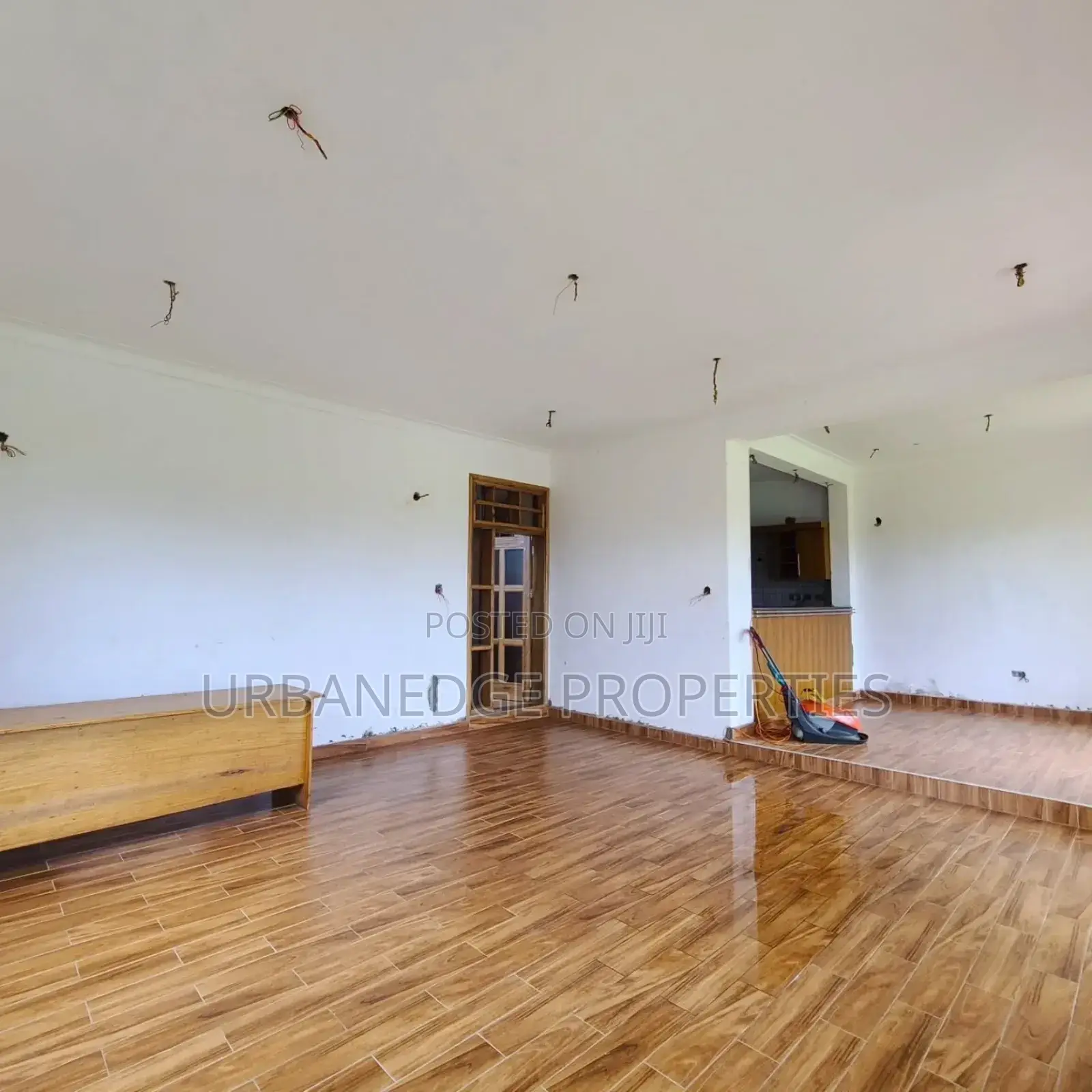 5bdrm House in Kasanga, Central Division for rent