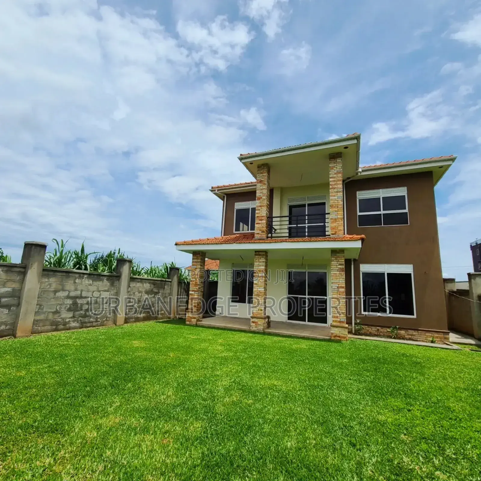 5bdrm House in Kasanga, Central Division for rent