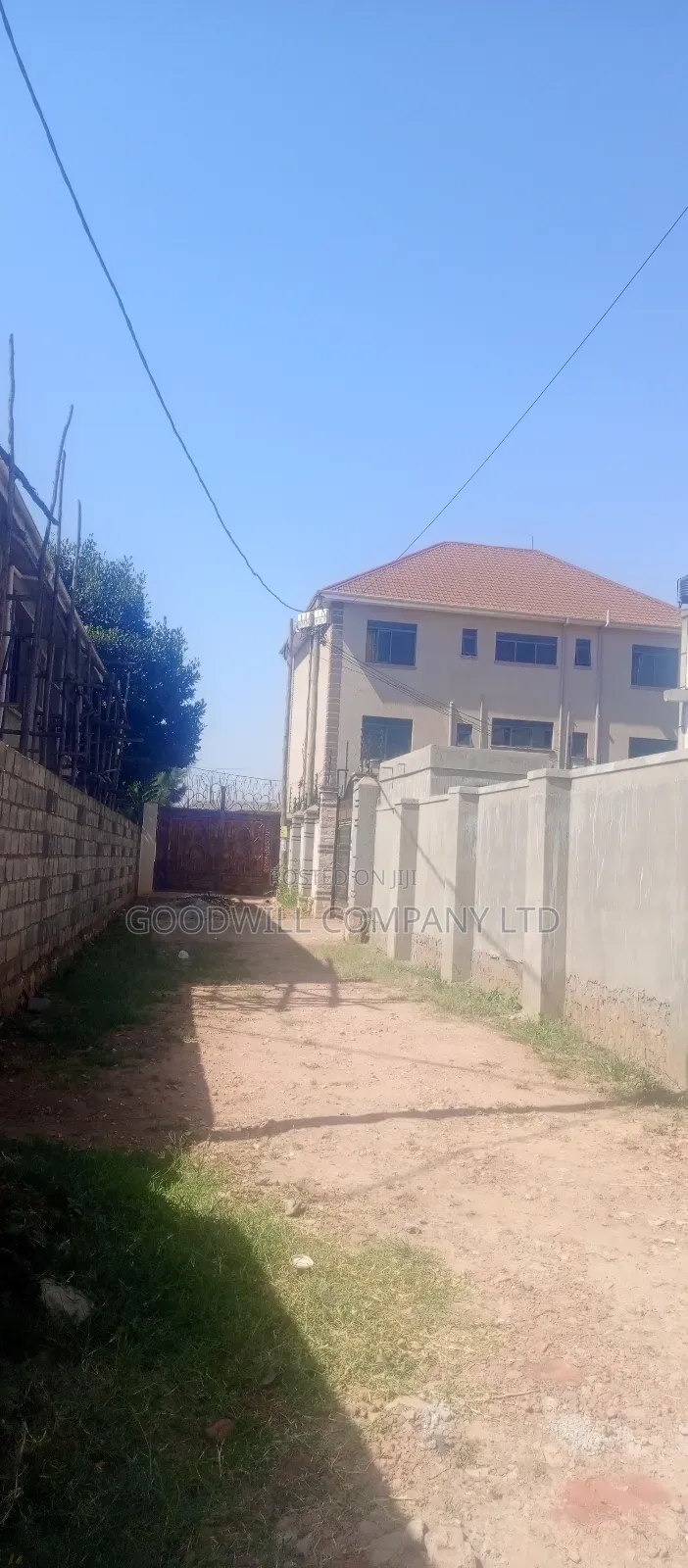 3 Acres of Land in Kira Bulindo in a Gate