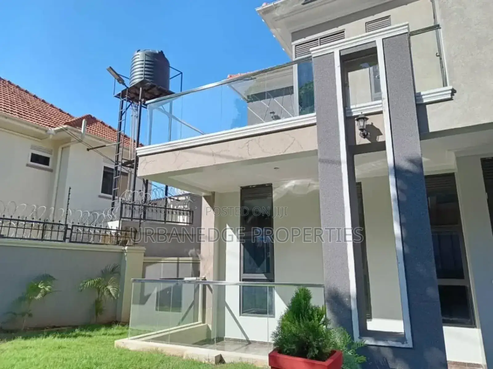 5bdrm Mansion in Kigo, Central Division for rent