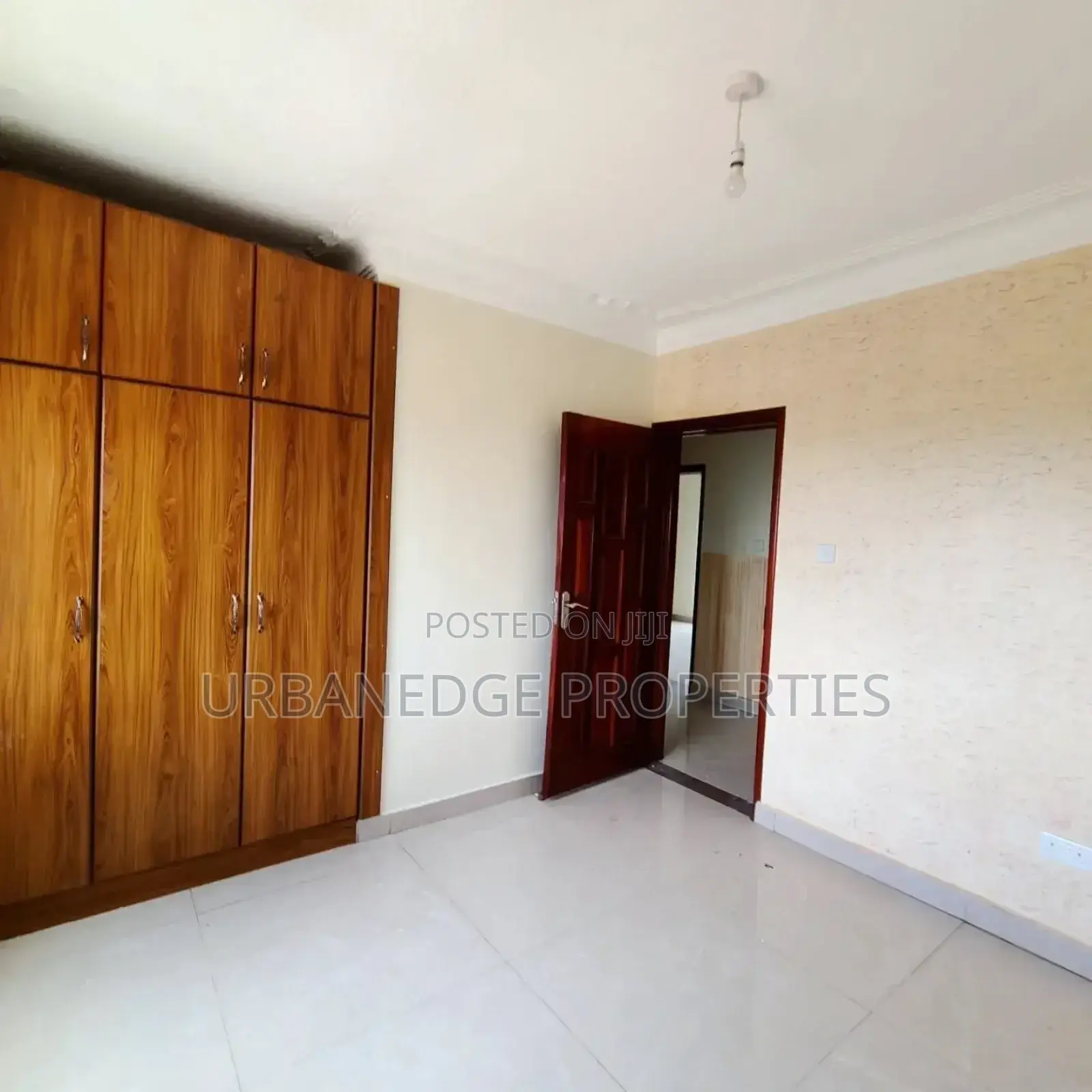 3bdrm Apartment in Muyenga, Central Division for rent