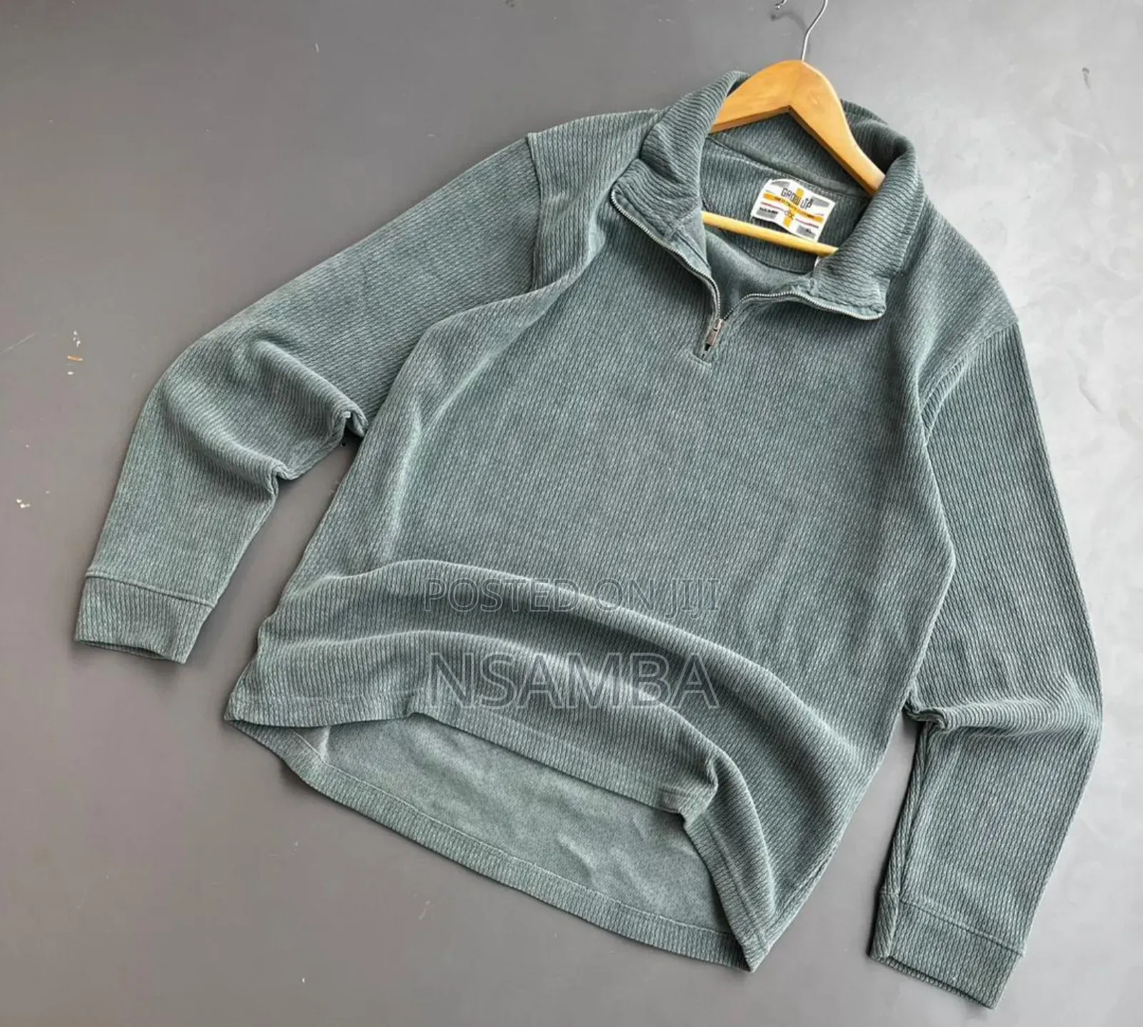 Qauter Zipper Sweaters